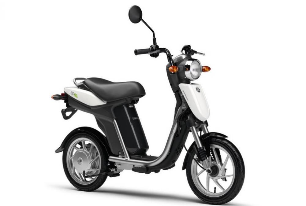 Yamaha: lo scooter elettrico EC-03 in Europa dal 2011 - Motociclismo